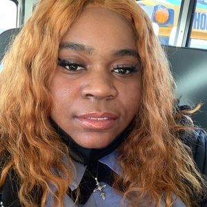 Meet your Posher, Paris